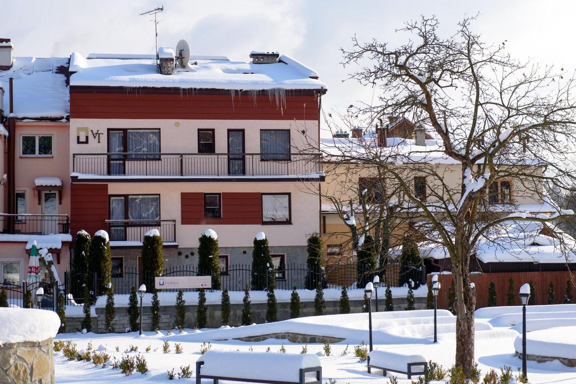Villa Turris Apartamenty Przy Muszynskim Zamku Muszyna Buitenkant foto